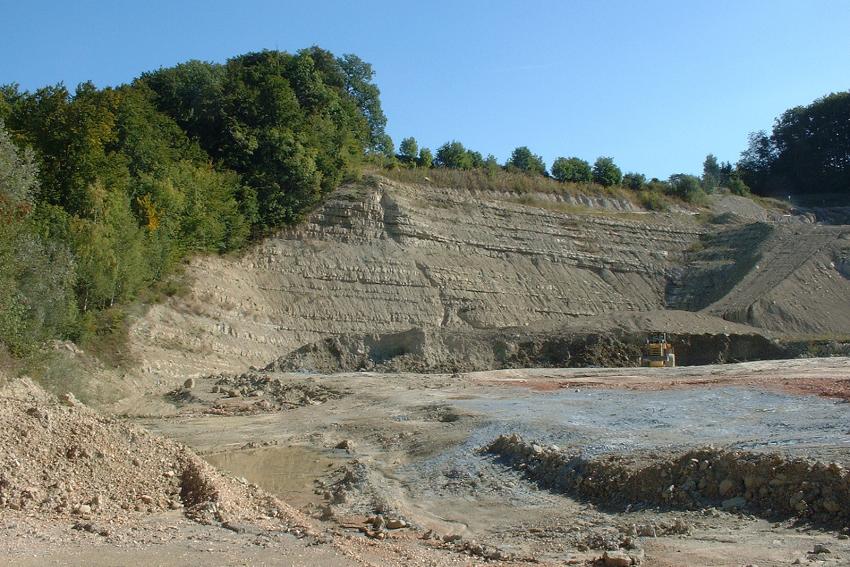 Recherche de sites pour l'implantation d'une DCMI en région lausannoise. Vérification des conditions géologiques et hydrogéologiques selon OTD.
