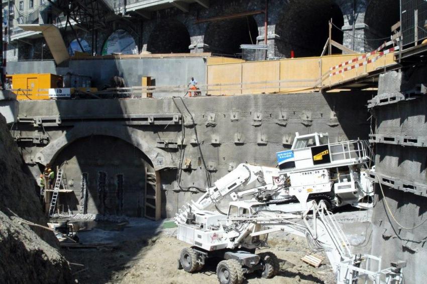Construction et transformation d’une ligne de métro souterraine